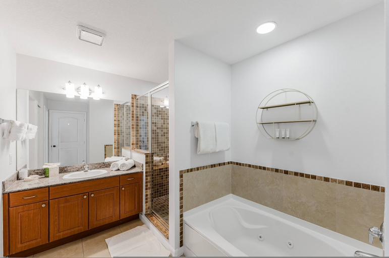 Room 3, Apto 2 Bd Close to I-drive Universal, Orange