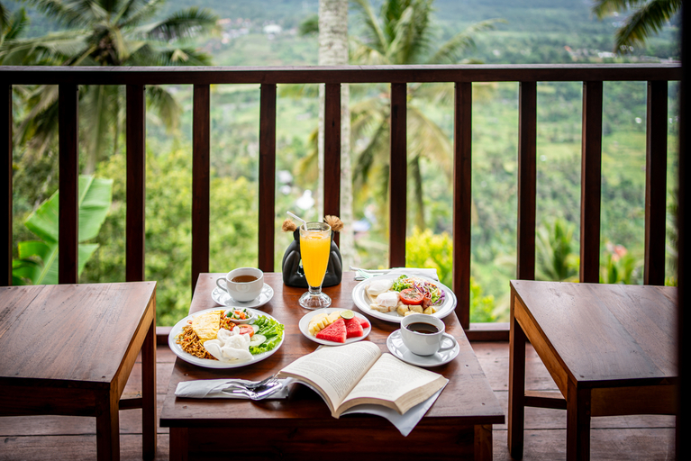 Food & Drinks 5, Cemara Green Hill, Karangasem