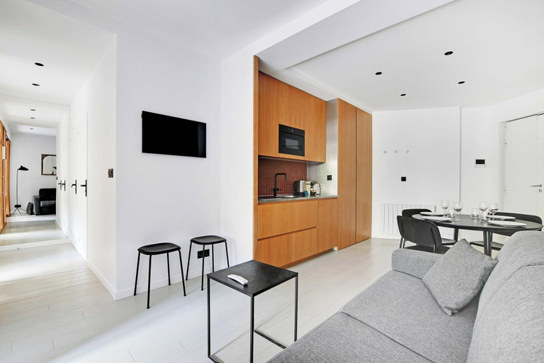 Living area 5, Appartement in Heart of Paris Marais/republique, Paris