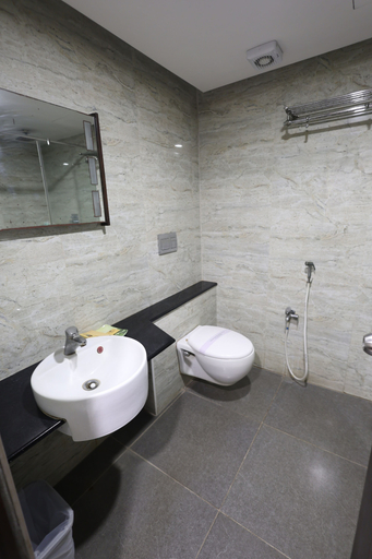 Bathroom 5, Abirami Residency, Puducherry