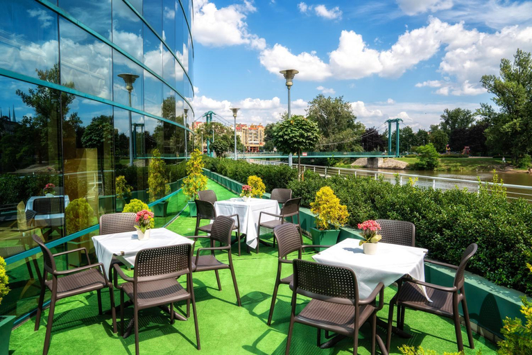 Food & Drinks 5, HP Park Plaza, Środa Śląska