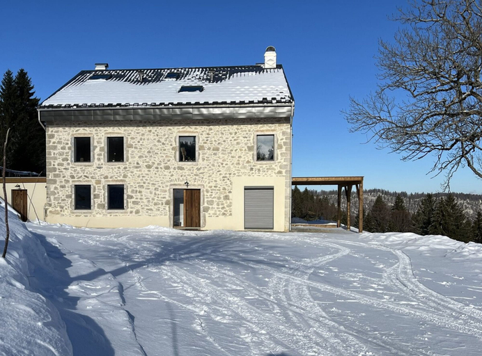 Room 5, Gite d Exception 6 Personnes, Jura