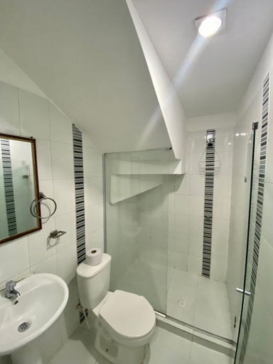 Bathroom 4, Hotel Estefania Princess 84, Barranquilla
