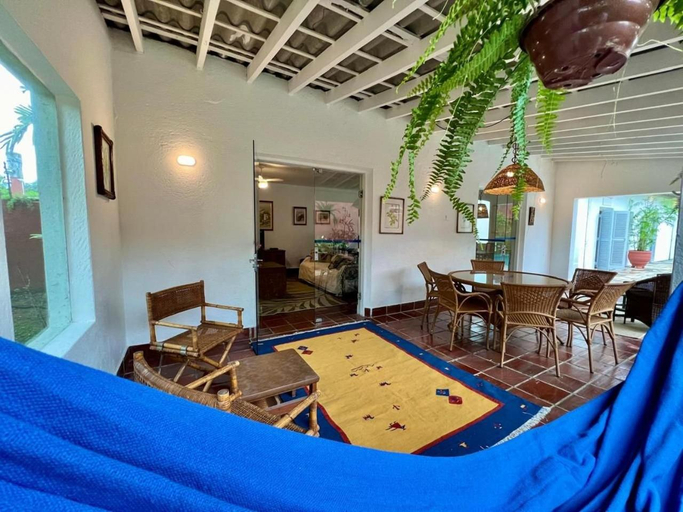 Others 4, Casa Calu, Guarujá