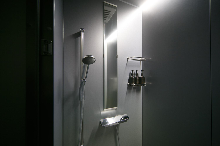 Bathroom 4, SETOUCHI KEIRIN HOTEL 10 by Onko Chishin, Tamano
