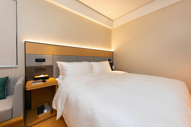 Bedroom 3, Ji Hotel Shanghai Changshou Road Shaanxi North Road, Shanghai