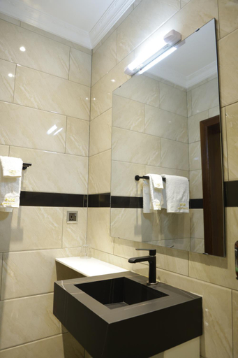 Bathroom 3, Rose Aparthotel, Kicukiro