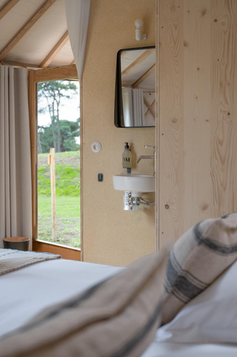 Bedroom 5, Domaine Le Mezo, Morbihan