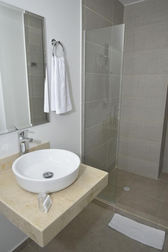 Bathroom 3, OR HOTEL 94, Barranquilla