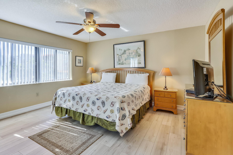 Bedroom 4, Land's End 3-206 Bay Front - Premier, Pinellas