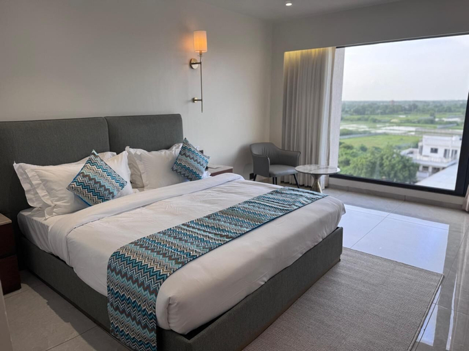 Bedroom 2, Hotel Veritas Grand, Ahmadabad