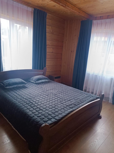 Bedroom 2, Золота рибка, Iaremchans'ka