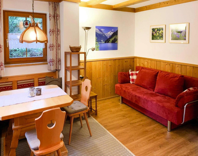 Living room 3, Chalet in Konigsleiten Near Alpine Peaks, Zell am See