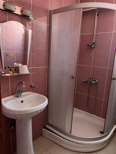 Bathroom, Ennis Inn Resort Hotel, Çorlu