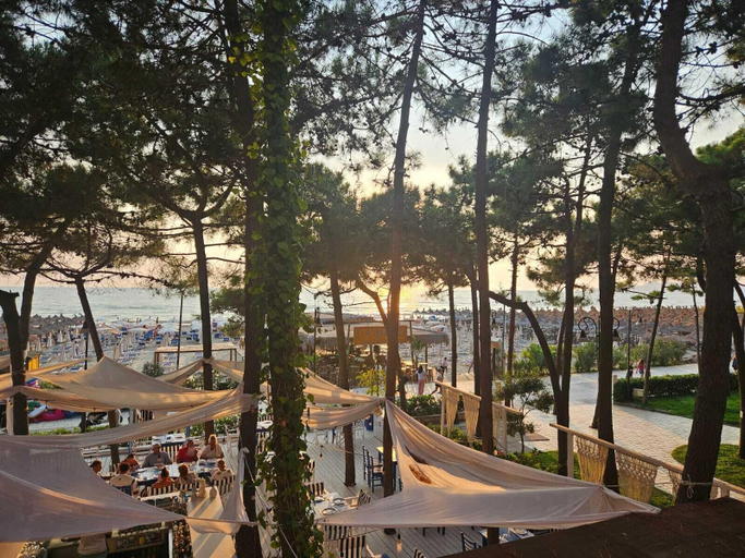 Others 4, Tirent Beach Apartment, Durrësit