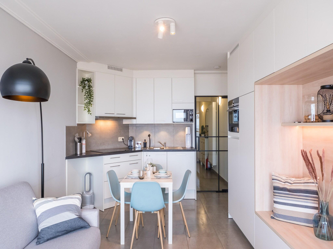 Others 4, Studio on the 3rd floor with phenomenal sea view, West-Vlaanderen
