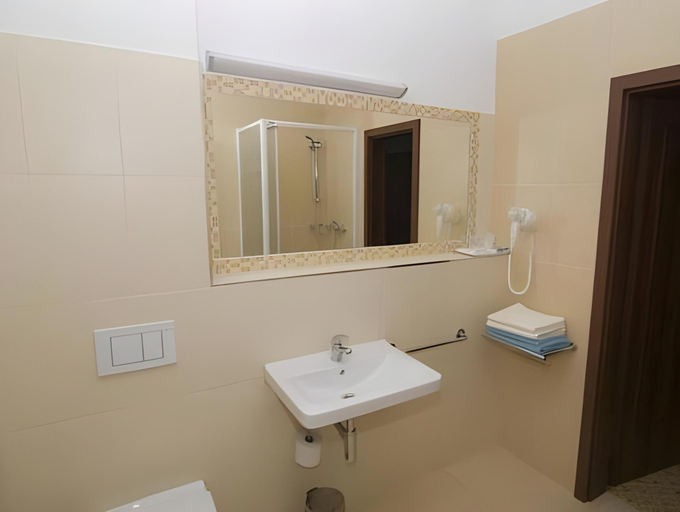 Bathroom 4, Hotel Kopanice, Uherské Hradiště