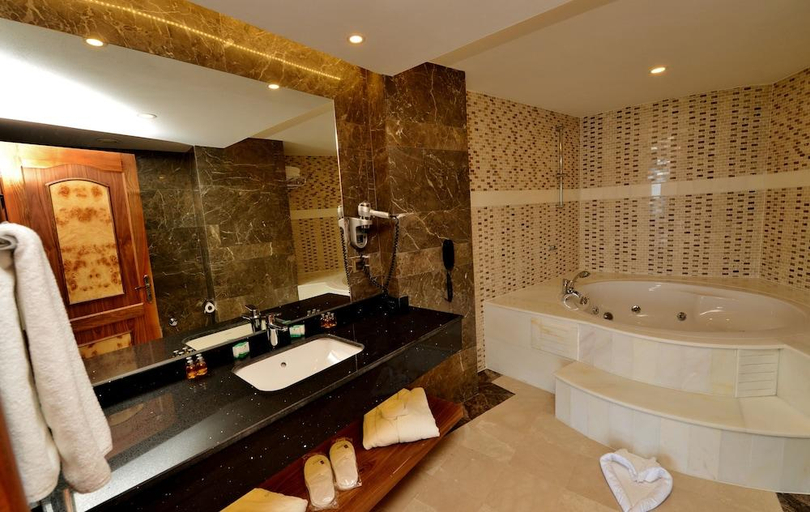 Bathroom 5, Green Nature Diamond Hotel, Marmaris