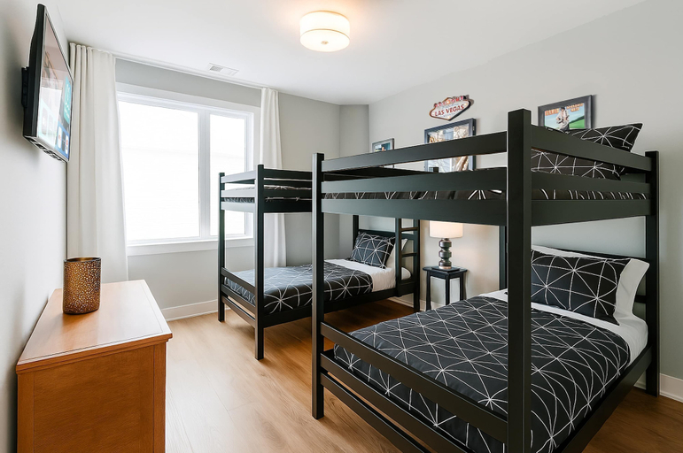 Room 2, Elvis-themed 13 Beds Rooftop City Views, Davidson