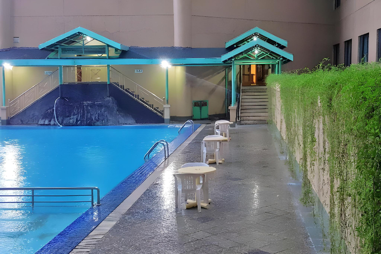 pool 2