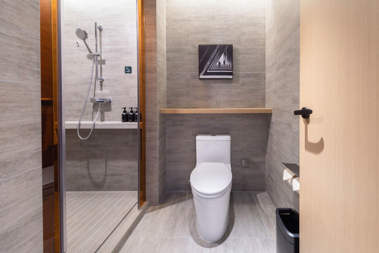 Bathroom 3, Atour Hotel Wuhan Yellow Crane Tower, Wuhan
