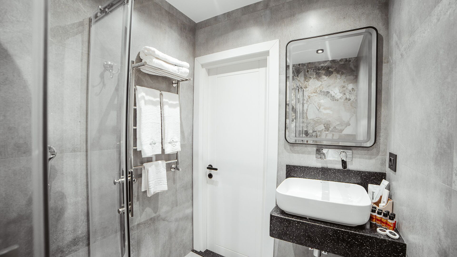 Bathroom 5, White Breeze Hotel, Baku