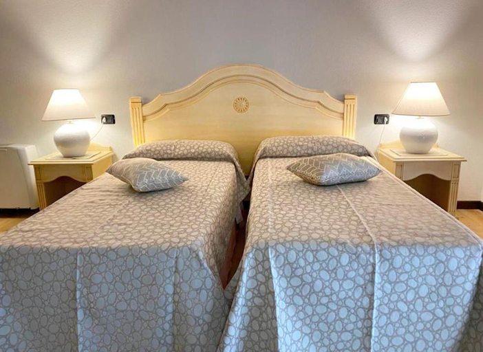 Bedroom 3, Hotel Le Rose, Nuoro
