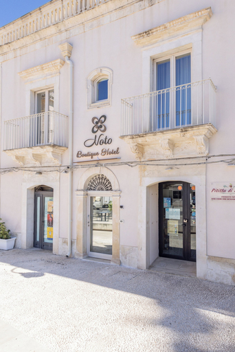 Exterior & Views 2, Noto Boutique Hotel, Syracuse