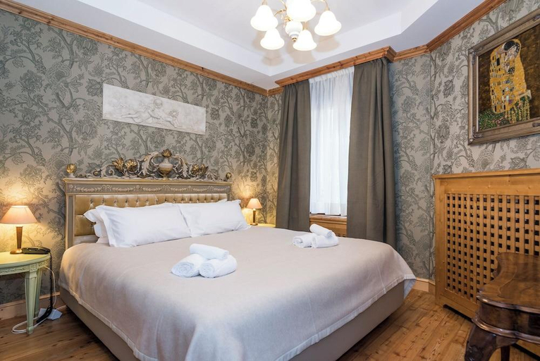 Bedroom 3, Cador Hotel, Belluno