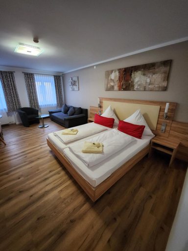 Bedroom, Posthotel Traube, Donau-Ries