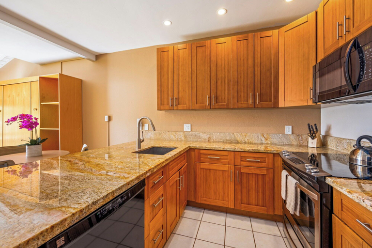 Private kitchen 2, Kuleana Club - 108, Maui