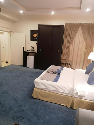 Bedroom 4, Diamond Hotel Riyadh, Riyadh