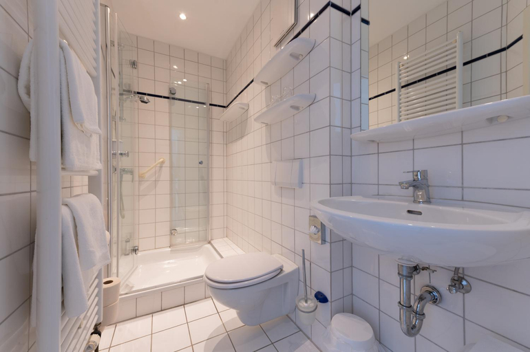 Bathroom, Niebuller Hof, Nordfriesland