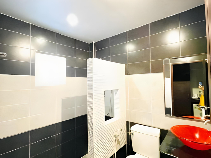 Bathroom, The Leaf & Pool Accommodation Koh Larn, Pattaya