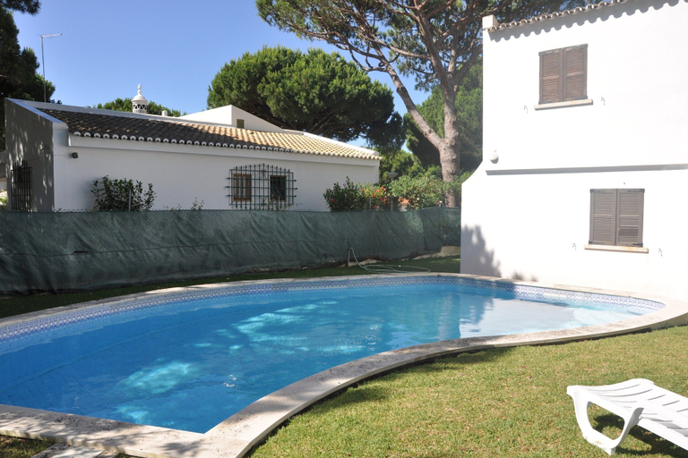 Others 1, Villa in Vilamoura with Private Pool, Loulé