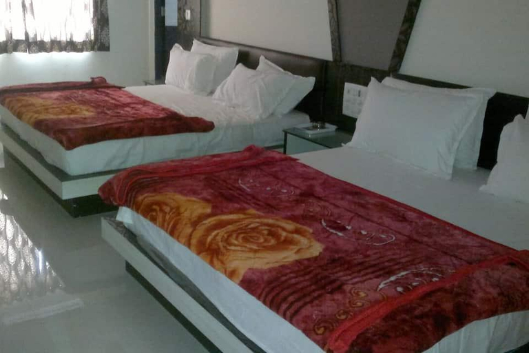 Bedroom 3, Hotel Shreenath, Ahmadabad