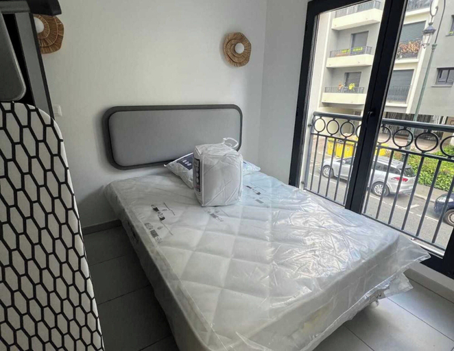 Room 2, Elegant Appt - 2bdr/6p - Near Paris & La Defense, Hauts-de-Seine