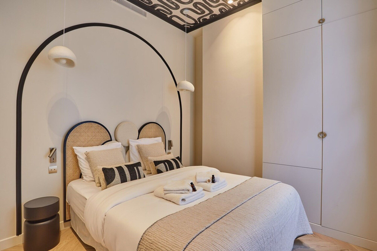 Room 5, Sublime Apartment With AC - Louvre Museum, Paris