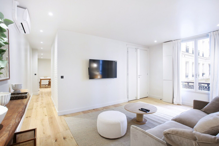 Living area 2, Sublime apartment Center of Paris, Paris