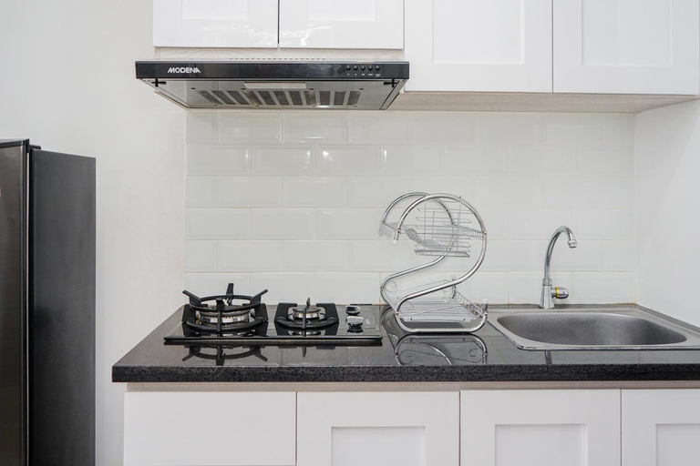 Others 5, Remarkable Studio at Baileys City Apartment By Travelio, South Tangerang