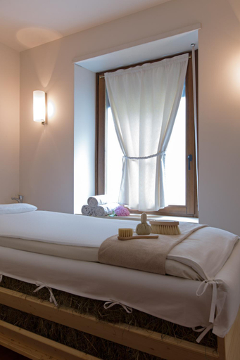Bedroom 3, Albergo Ristorante Bucaneve, Biella