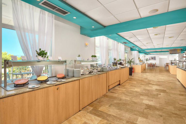 Food & Drinks 5, Hotel Faraon, Trpanj