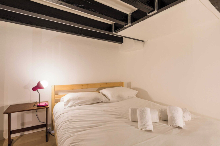 Room 4, Dify Saone - Vieux Lyon, Rhône