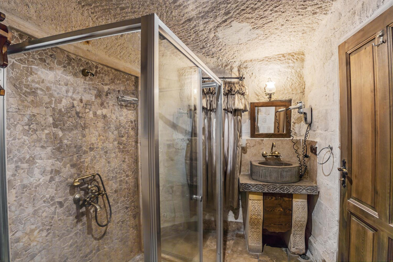 Bathroom 3, Phocas Cave Suites, Nevşehir