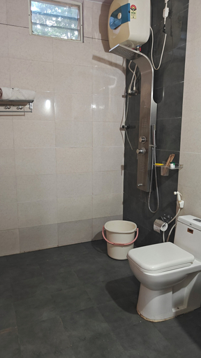 Bathroom 4, Golden Hill Resort, Chikmagalur