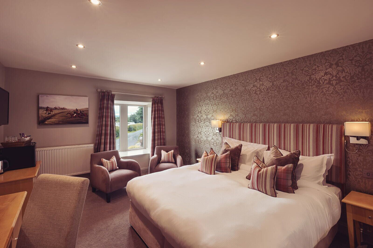 Bedroom 2, Longlands Inn and Restaurant, Lancashire