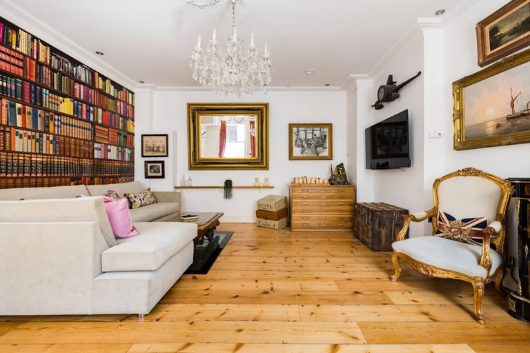 Room 3, Spacious 4 Bed Apartment Opposite British Museum, London