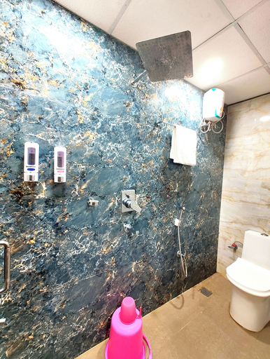 Bathroom, Hotel Kunj Santosh Near Jagannath Temple, Puri