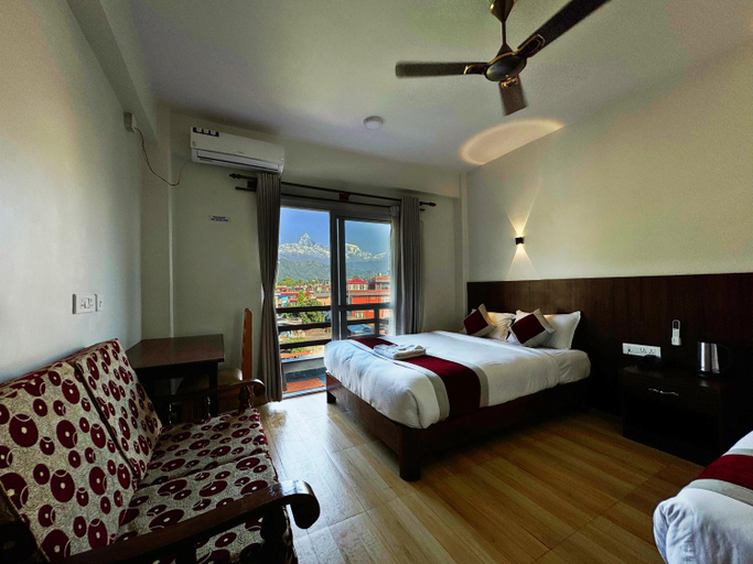 5, Hotel Sandalwood, Gandaki
