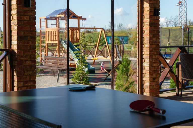 Others 2, Palmira Hotel, Rozdil'nias'kyi